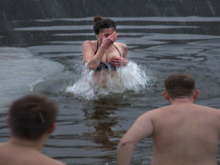 Winter bathing