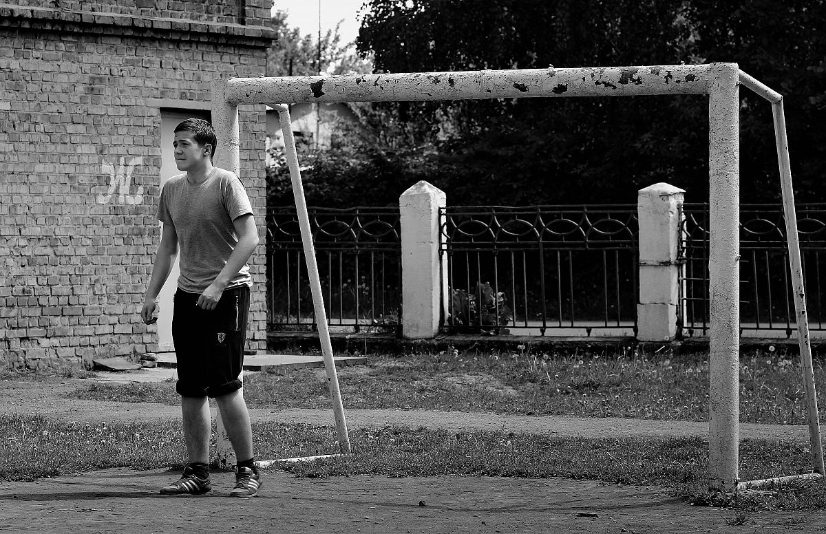 Вратарь переживает