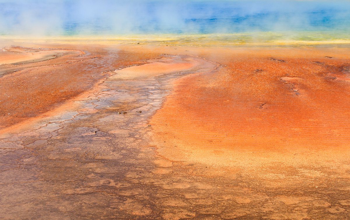 Colours at Prismatic Spring