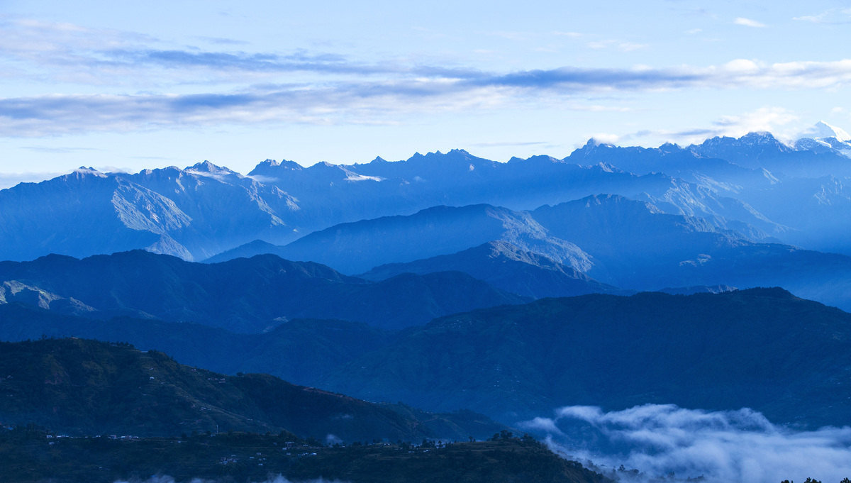 рассвет в гималаях