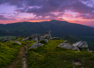 Палаючий обрій