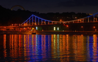 Кольорова ніч на Дніпрі