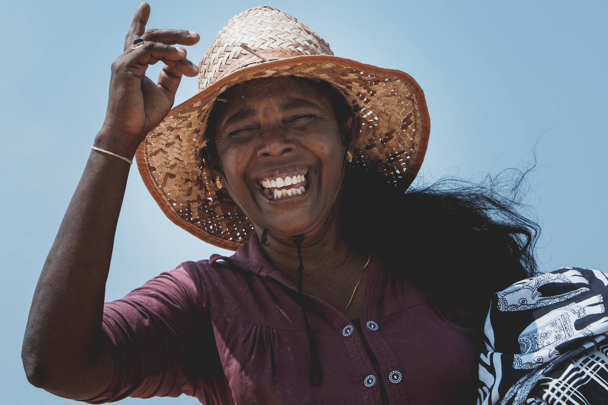 Торговка шляпками