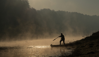 Там за туманами