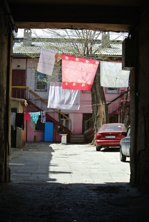 Разноцветные флаги города