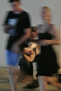 Танго втроем...