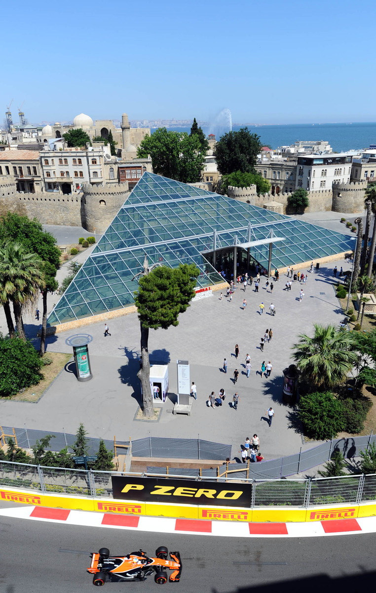 Город контрастов