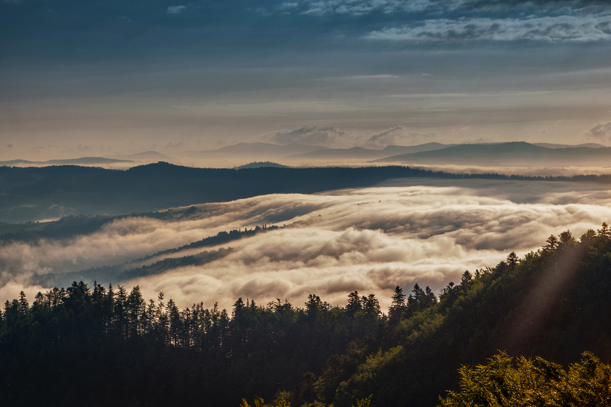 Вечір в горах.