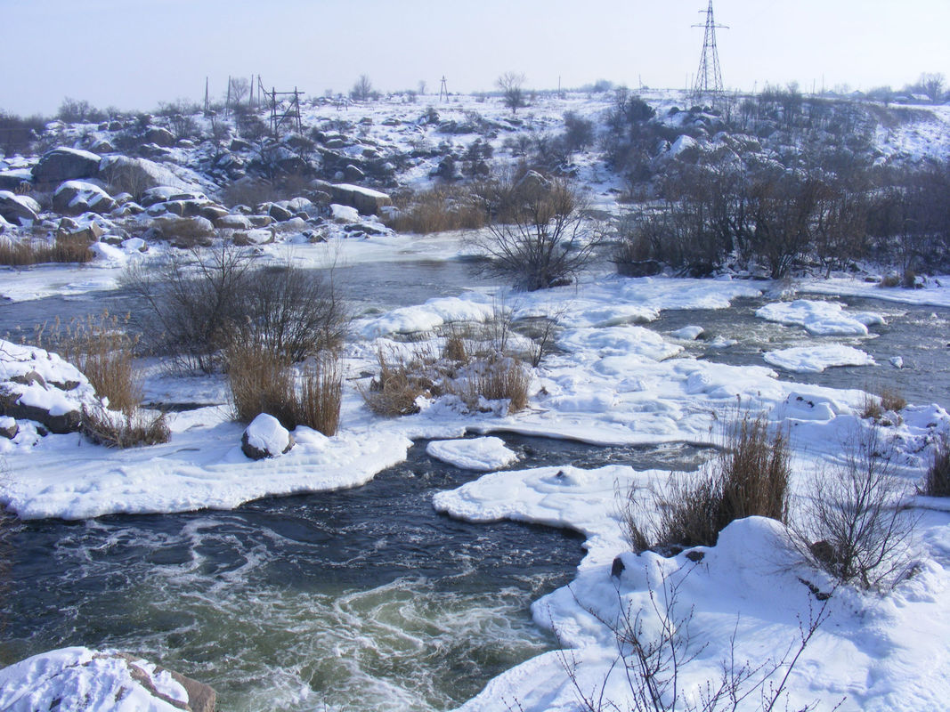 Пороги сковані кригою