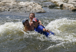 Майже щасливі