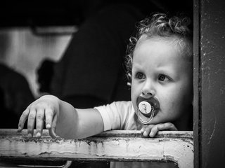 З пустушкою