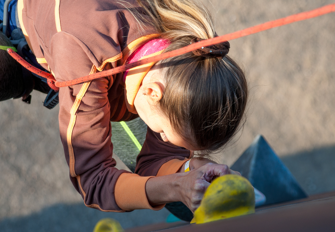 К вершинам (серия)