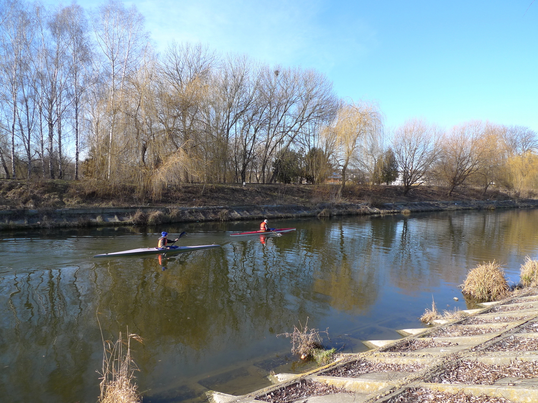 На байдарках