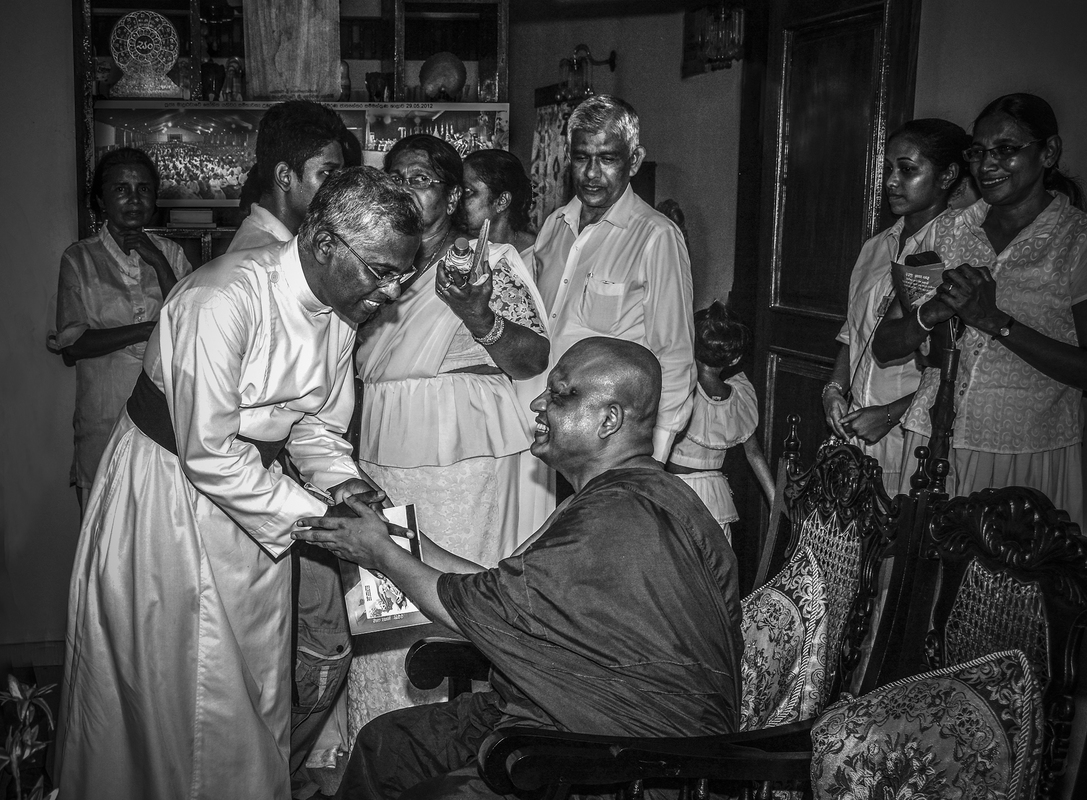 country sans riligious barriers