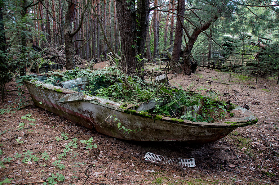 Мертвий-живий човен