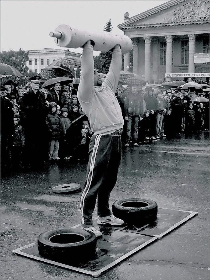 Силач Василь Вірастюк.4.