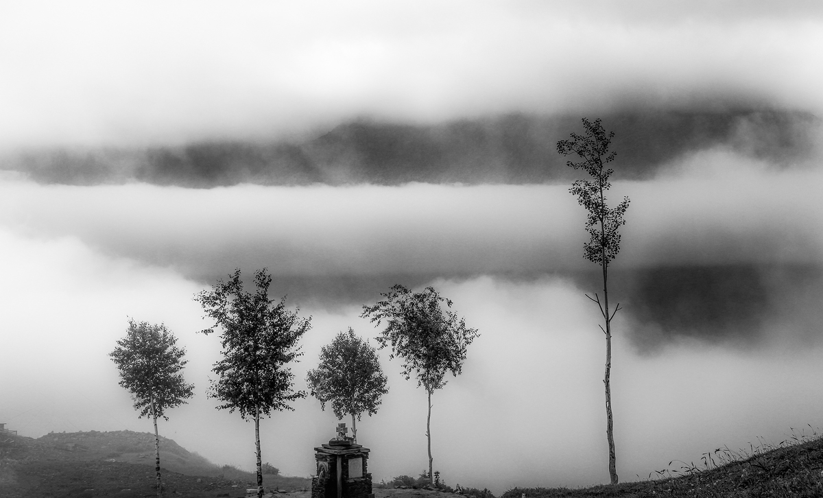 п'ятеро відважних альпіністів