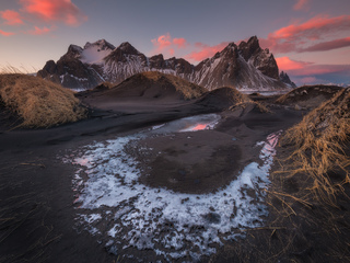 Evening among hummocks