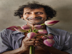 Wizard in the form of a lotus seller