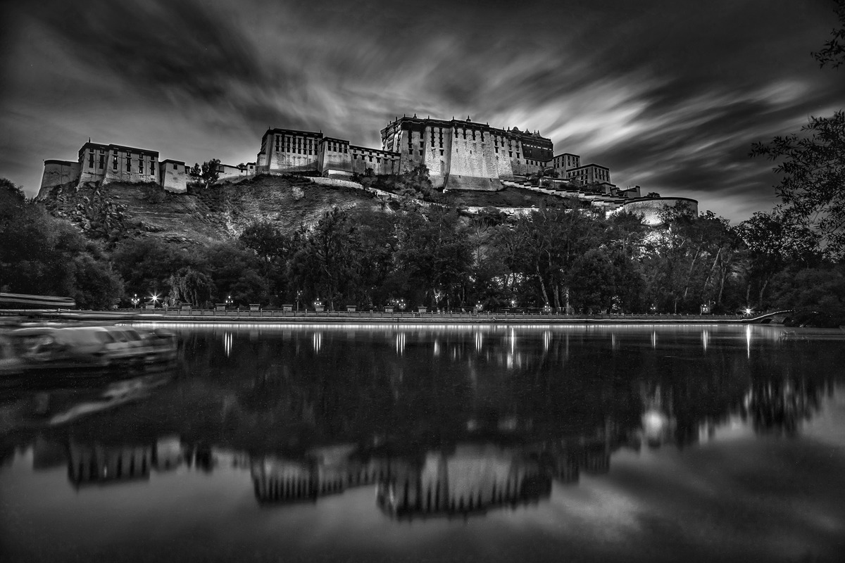 Nights in Potala Palace