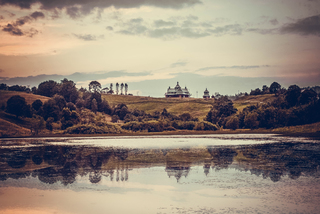 Церква над водою