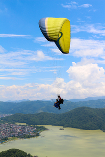 над долиною