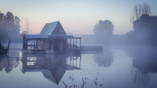 Будиночок на воді