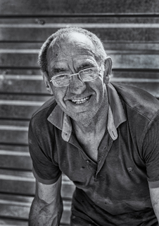 Будівельник