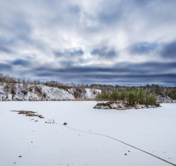 Базальтове озеро