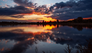Серпень догорає