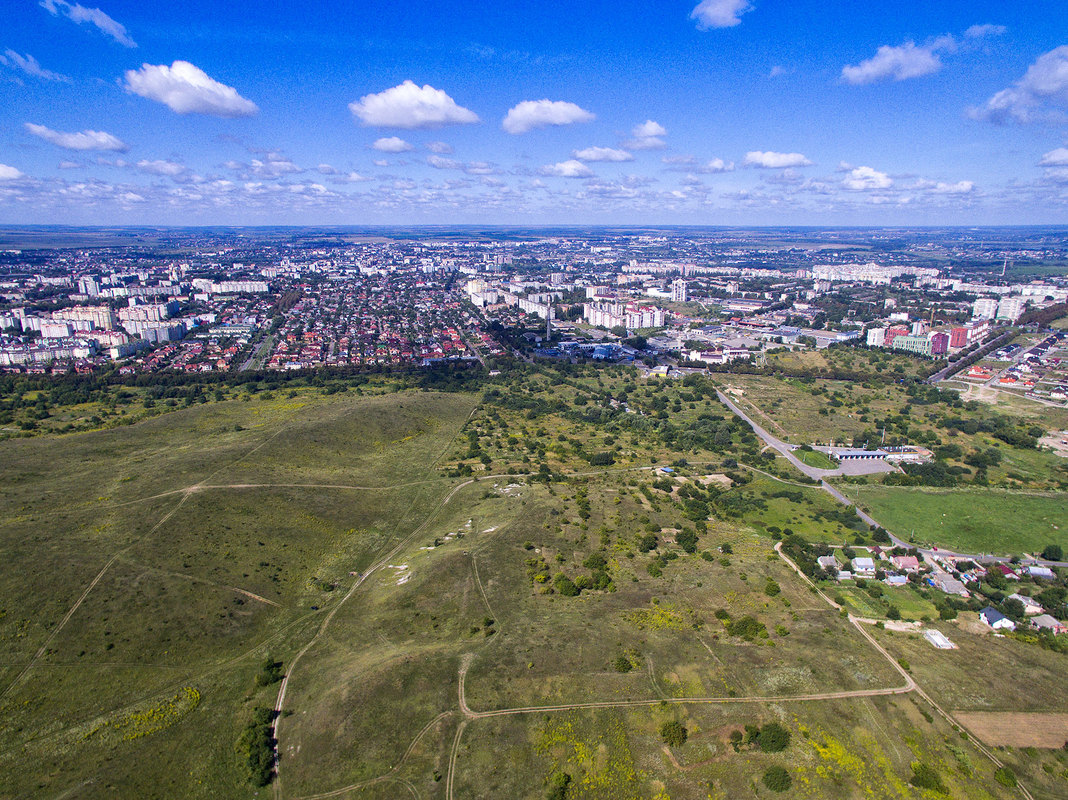 Рівне, вид з заповідного урочища Бармаківське