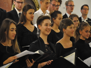 «Хорові співи -8