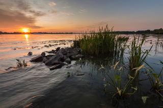 Днепр широкий