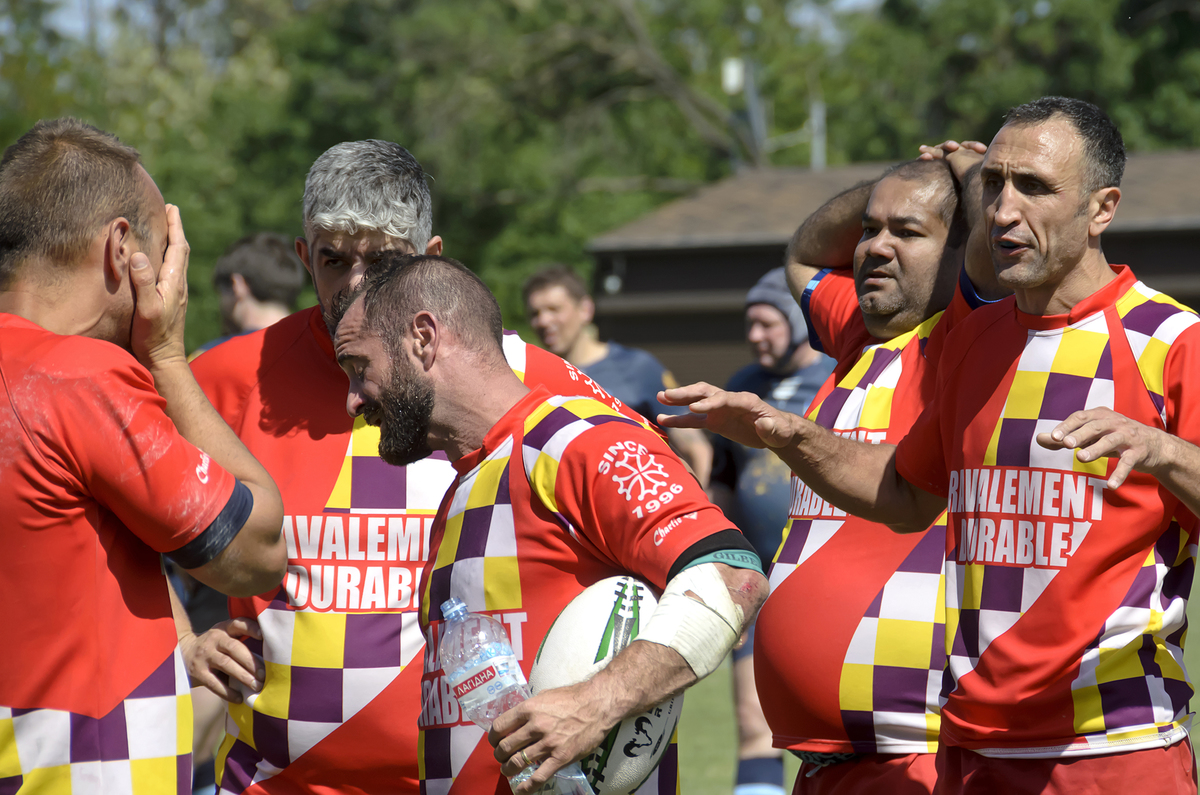 На полі ветерани/Розбір польотів