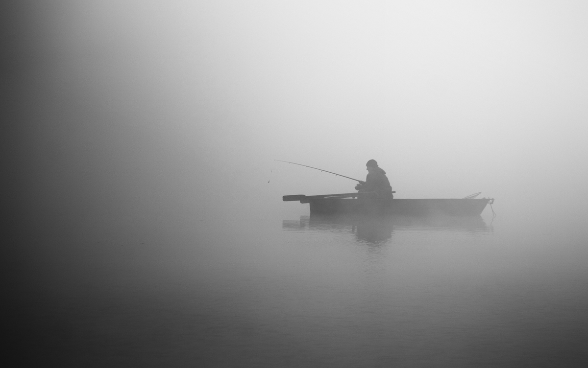 Рыбак в тумане