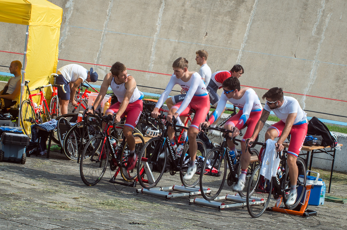 Blue line of velodrom 1