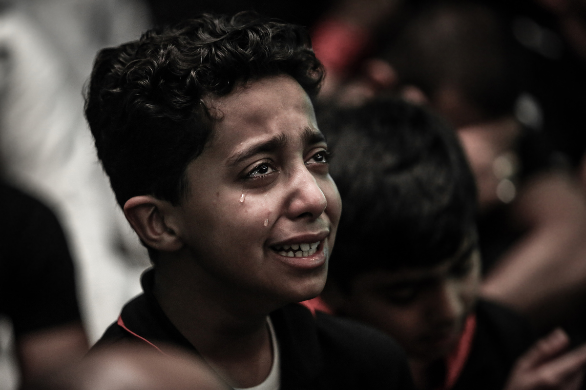 Child crying Hussein