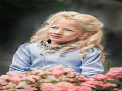 Маленька білявка