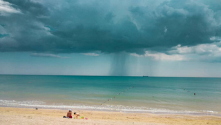 Нехай весь світ зачекає