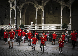 Children dancing in Karlovy Vary