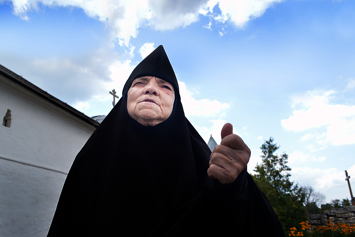 В монастыре