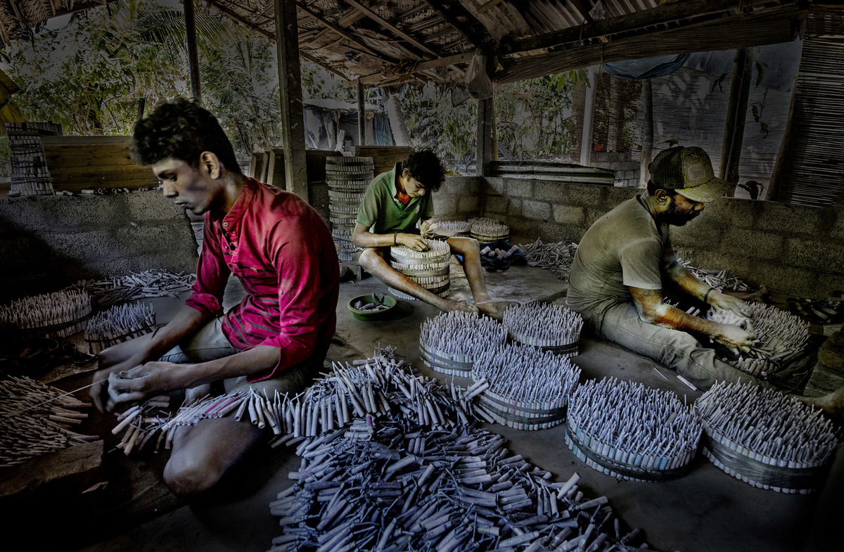 Fireworks workers 212