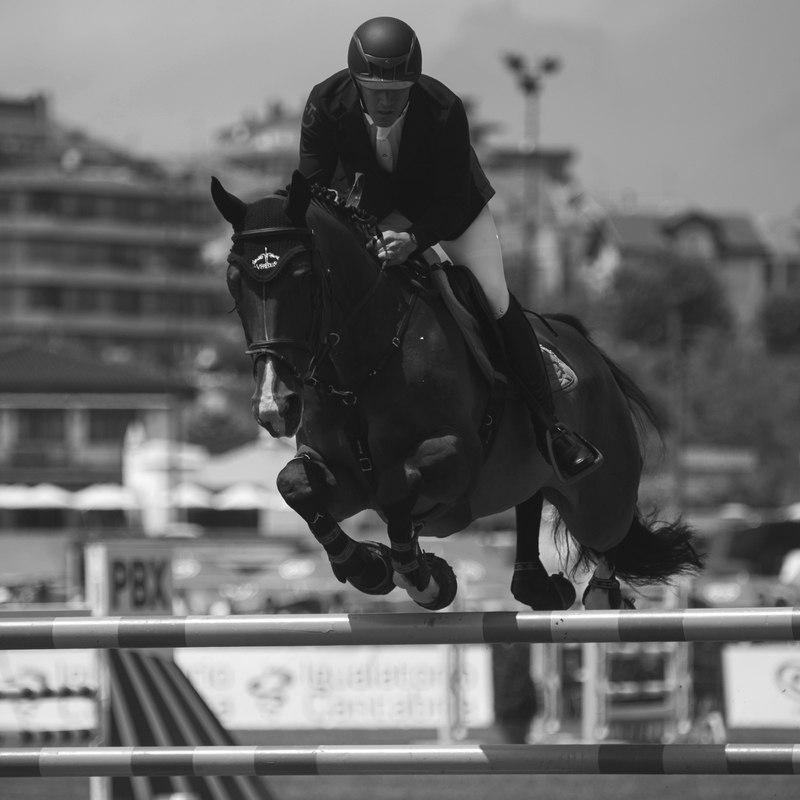 JUMPING COMPETITION_001