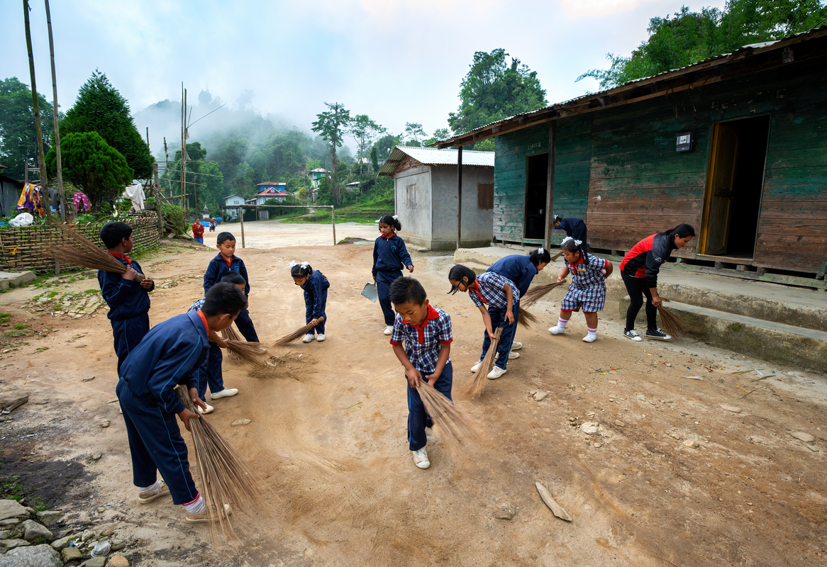 Morning Shows the Day