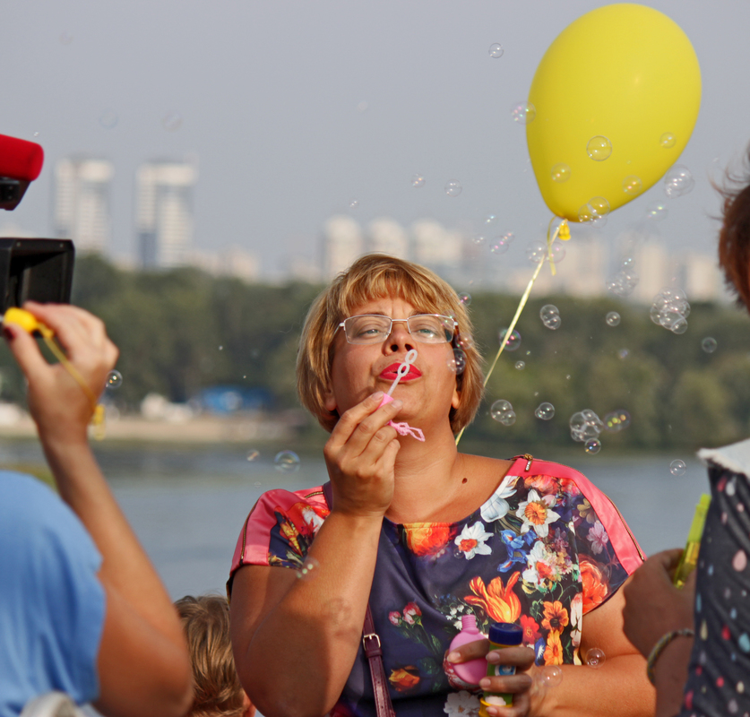Мильні пузирі це завжди свято!