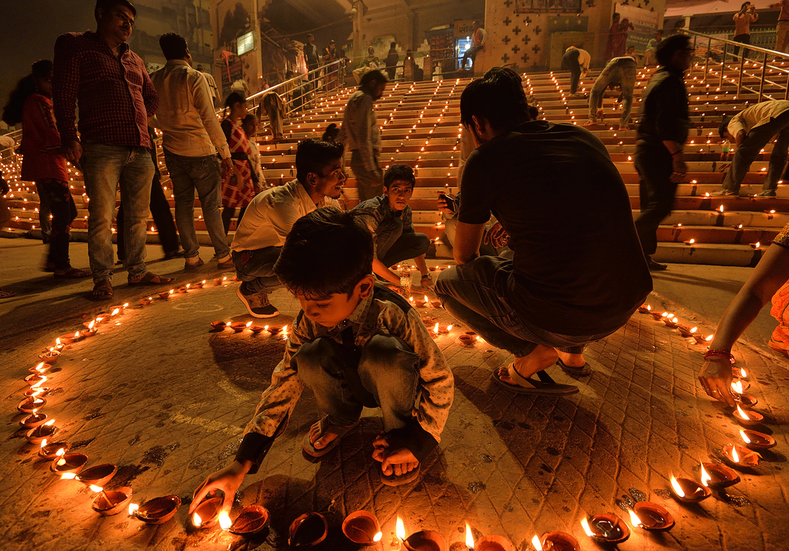 an evening of decoration