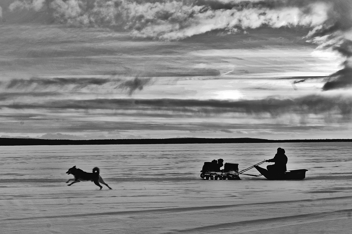 По озеру на рыбалку