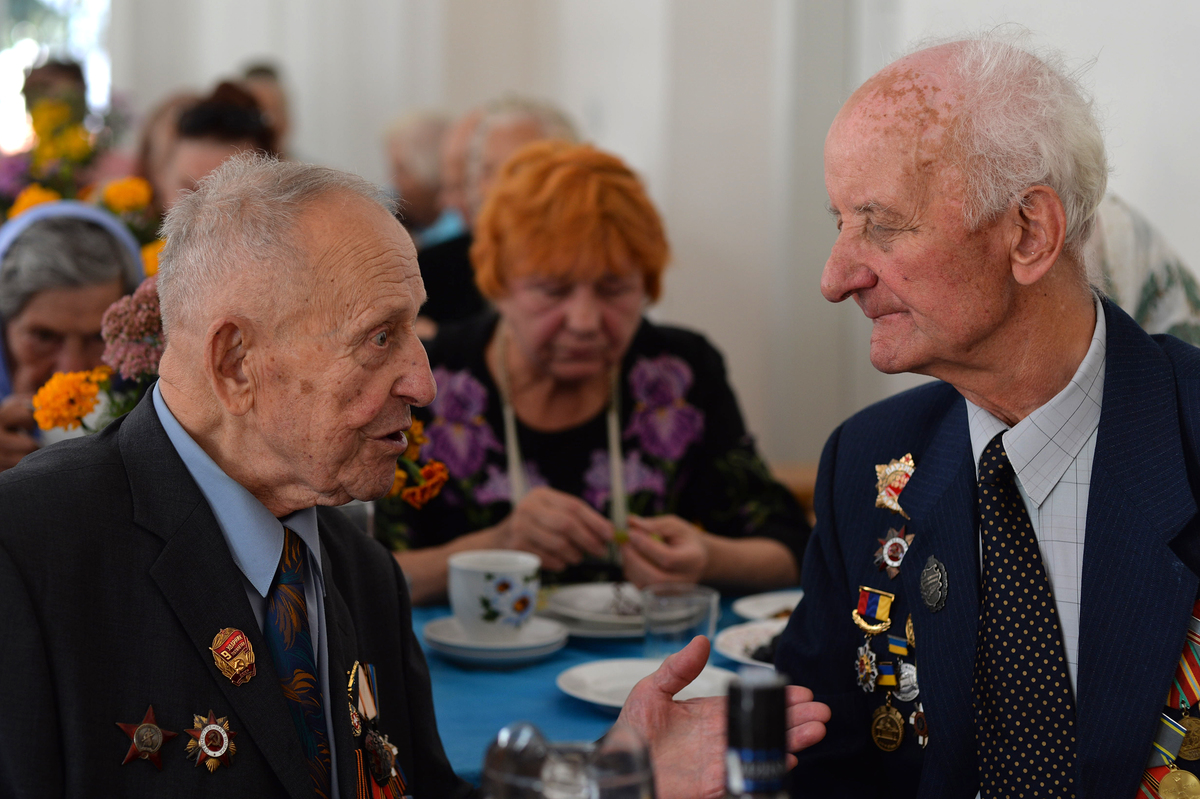 Брати по зброї