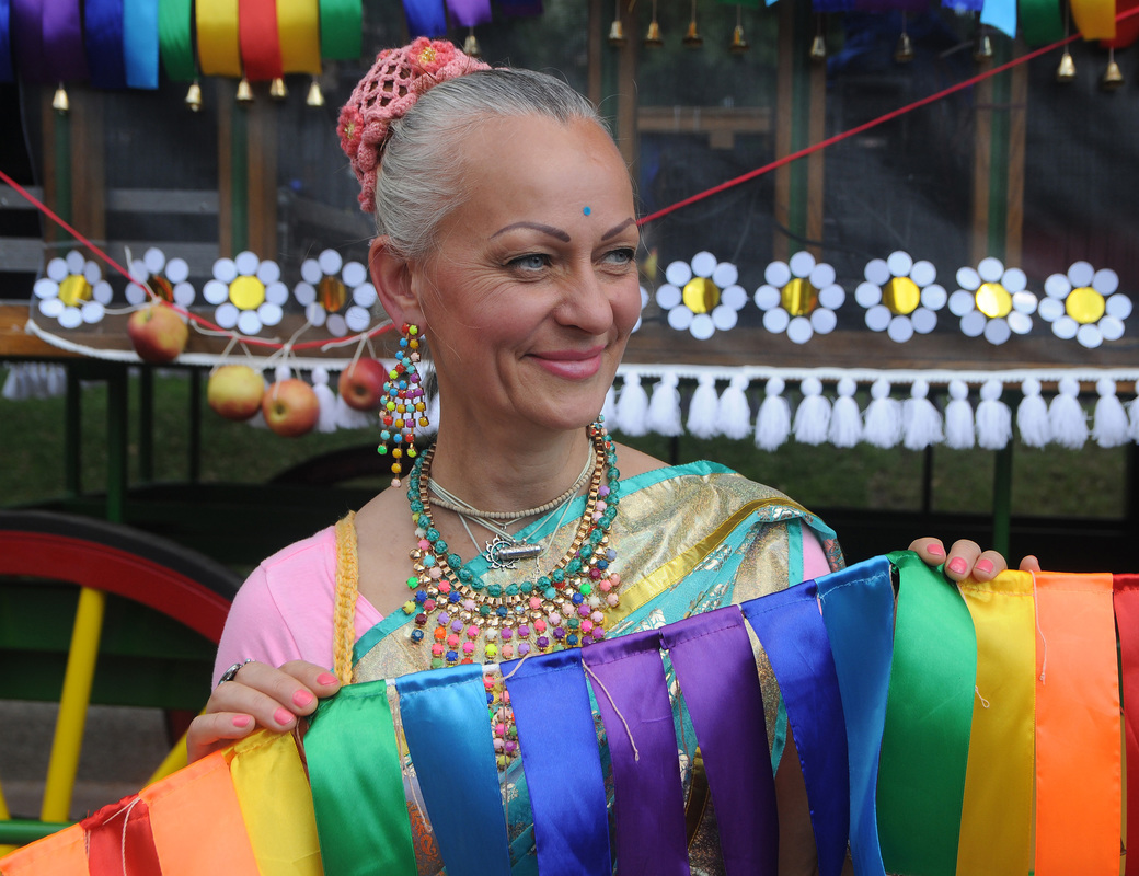 Участница фестиваля колесниц Ратха-ятра