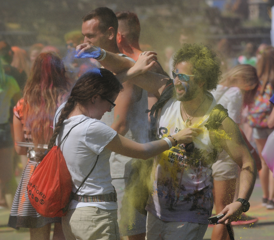 Фестиваль красок Холи